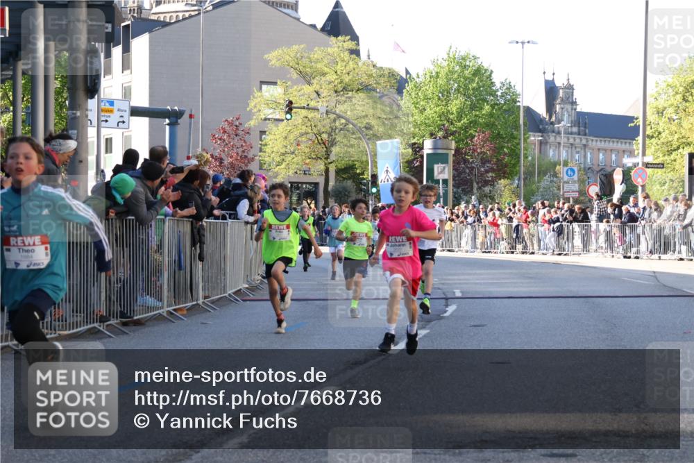 25.04.2025 - Das Zehntel Yannick Fuchs http://msf.ph/oto/7668736 26.04.2025 08:50:31 Ziel 1458, 1473, 1476, 1884, 2156, 2166, 2397, 2800, 2849, 2852, 2855, 2903, 2920, 2935, 3210, 3214, 3445, 3520, 3774, 3812, 3849, 3872 meine-sportfotos.de