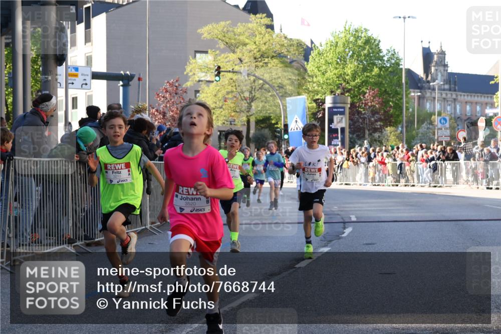 25.04.2025 - Das Zehntel Yannick Fuchs http://msf.ph/oto/7668744 26.04.2025 08:50:32 Ziel 1458, 1473, 1476, 1884, 2156, 2166, 2397, 2643, 2711, 2852, 2903, 2920, 2935, 3210, 3214, 3520, 3774, 3812, 3849 meine-sportfotos.de