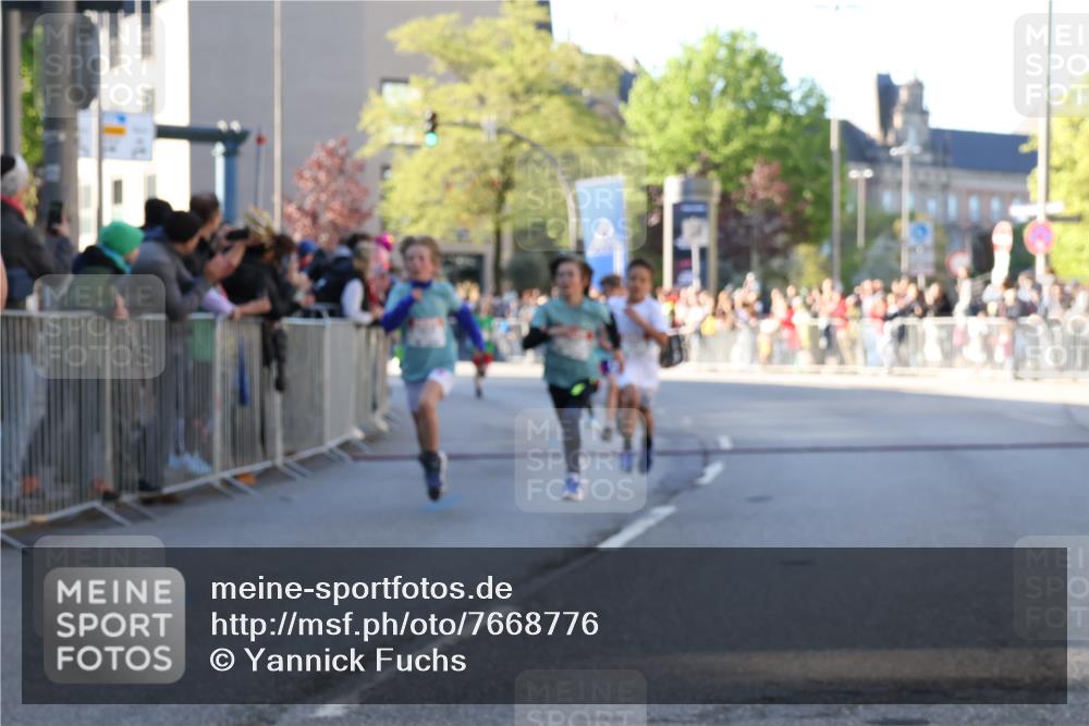 25.04.2025 - Das Zehntel Yannick Fuchs http://msf.ph/oto/7668776 26.04.2025 08:50:35 Ziel 1458, 1473, 1476, 1884, 2156, 2166, 2392, 2643, 2711, 2852, 2903, 2920, 2935, 3210, 3214, 3520, 3849 meine-sportfotos.de