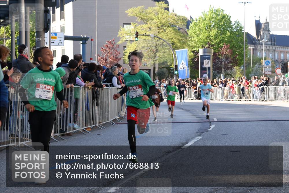 25.04.2025 - Das Zehntel Yannick Fuchs http://msf.ph/oto/7668813 26.04.2025 08:50:40 Ziel 1114, 1473, 1476, 2392, 2643, 2711, 2731, 2852, 2903, 2920, 2935, 3214 meine-sportfotos.de