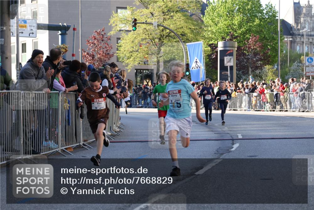 25.04.2025 - Das Zehntel Yannick Fuchs http://msf.ph/oto/7668829 26.04.2025 08:50:42 Ziel 1114, 1473, 1476, 2392, 2643, 2711, 2731, 2734, 2840, 2852, 2903, 2920, 2935, 3214, 3782 meine-sportfotos.de