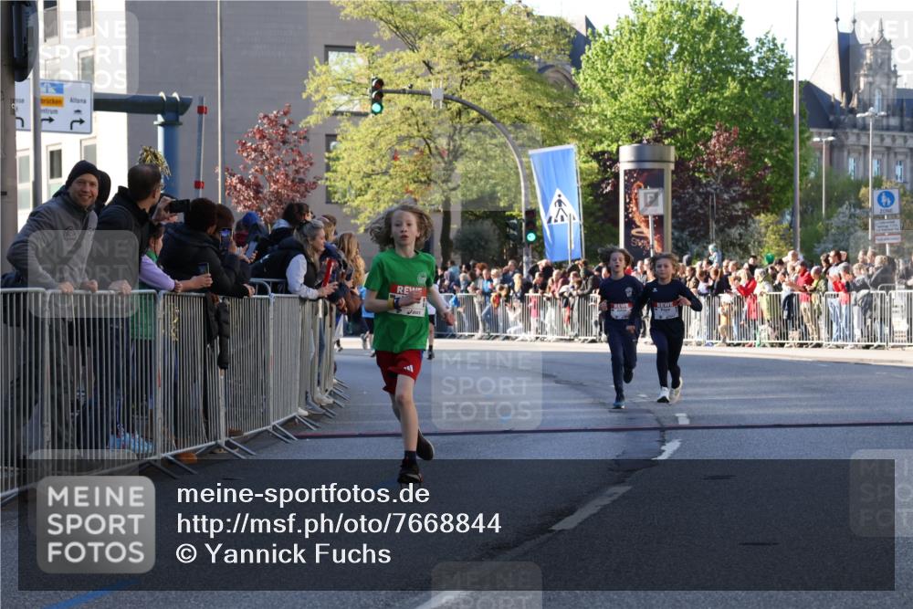 25.04.2025 - Das Zehntel Yannick Fuchs http://msf.ph/oto/7668844 26.04.2025 08:50:44 Ziel 1114, 1473, 1476, 2321, 2325, 2392, 2643, 2711, 2731, 2734, 2840, 2935, 3782, 3865 meine-sportfotos.de