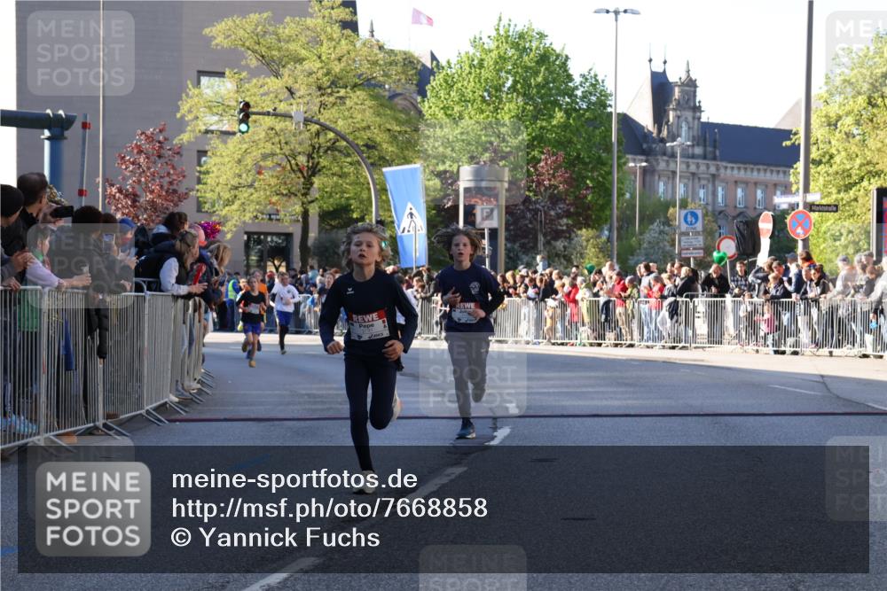 25.04.2025 - Das Zehntel Yannick Fuchs http://msf.ph/oto/7668858 26.04.2025 08:50:46 Ziel 1080, 1087, 1114, 1473, 1484, 2321, 2325, 2392, 2643, 2711, 2731, 2734, 2840, 3782, 3865 meine-sportfotos.de