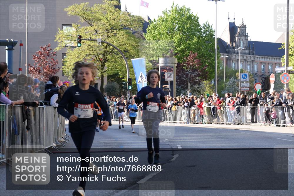 25.04.2025 - Das Zehntel Yannick Fuchs http://msf.ph/oto/7668868 26.04.2025 08:50:47 Ziel 1080, 1087, 1114, 1484, 1748, 2321, 2325, 2392, 2643, 2711, 2731, 2734, 2795, 2840, 3782, 3865 meine-sportfotos.de
