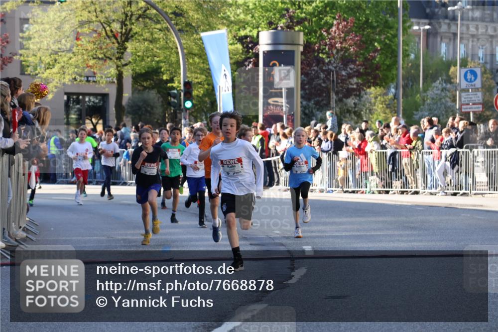 25.04.2025 - Das Zehntel Yannick Fuchs http://msf.ph/oto/7668878 26.04.2025 08:50:50 Ziel 1080, 1087, 1114, 1484, 1748, 1781, 1787, 2321, 2325, 2392, 2709, 2718, 2731, 2734, 2778, 2795, 2832, 2840, 3231, 3782, 3865 meine-sportfotos.de