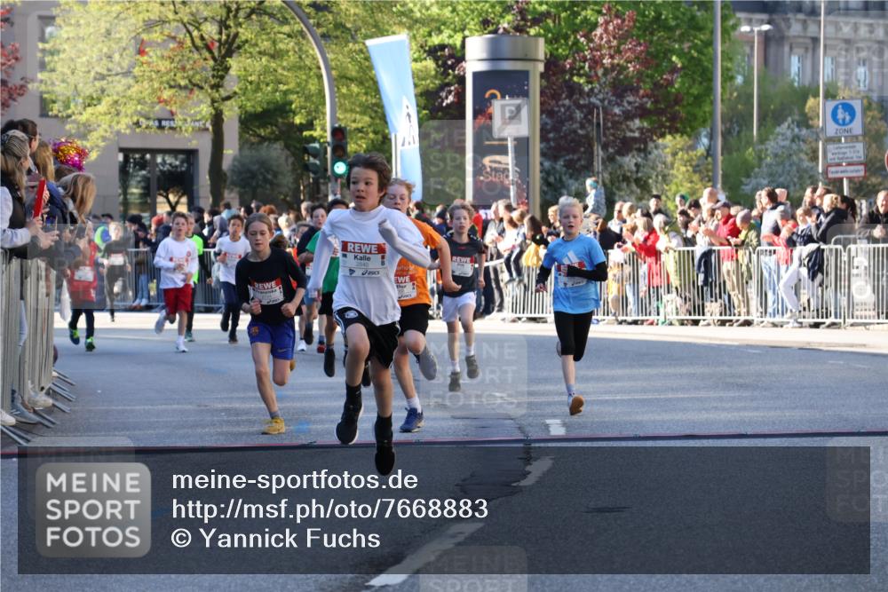 25.04.2025 - Das Zehntel Yannick Fuchs http://msf.ph/oto/7668883 26.04.2025 08:50:50 Ziel 1080, 1087, 1114, 1484, 1748, 1781, 1787, 2321, 2325, 2392, 2709, 2718, 2731, 2734, 2778, 2795, 2832, 2840, 3231, 3782, 3865 meine-sportfotos.de