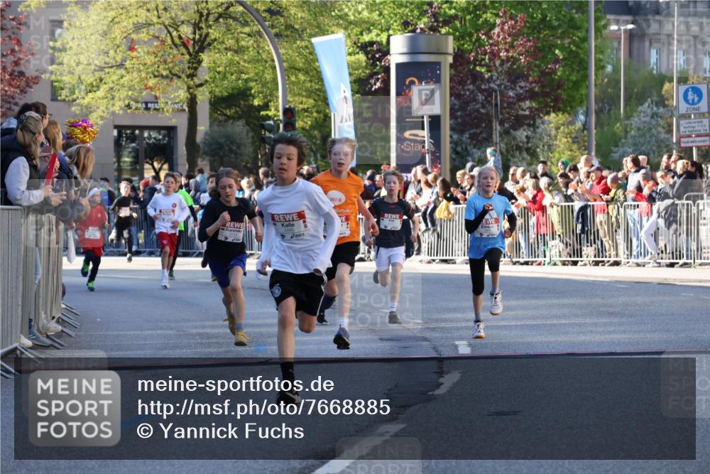 25.04.2025 - Das Zehntel Yannick Fuchs http://msf.ph/oto/7668885 26.04.2025 08:50:50 Ziel 1080, 1087, 1114, 1484, 1748, 1781, 1787, 2321, 2325, 2392, 2709, 2718, 2731, 2734, 2778, 2795, 2832, 2840, 3231, 3782, 3865 meine-sportfotos.de
