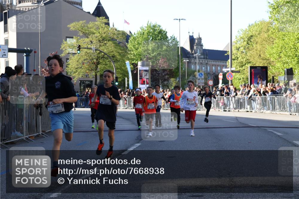 25.04.2025 - Das Zehntel Yannick Fuchs http://msf.ph/oto/7668938 26.04.2025 08:50:57 Ziel 1080, 1087, 1484, 1748, 1781, 1787, 1922, 2321, 2325, 2356, 2474, 2709, 2718, 2734, 2778, 2795, 2827, 2832, 2840, 3040, 3231, 3782, 3865 meine-sportfotos.de