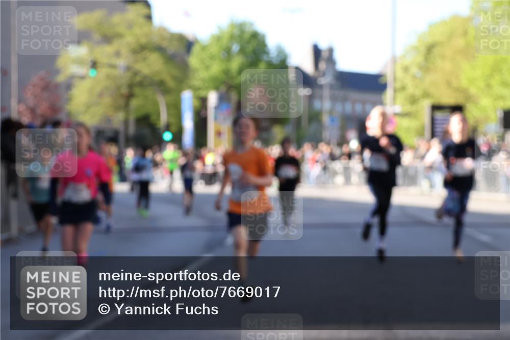 25.04.2025 - Das Zehntel Yannick Fuchs http://msf.ph/oto/7669017 26.04.2025 08:51:11 Ziel 1488, 1546, 1757, 2309, 2348, 2474, 2621, 2667, 2672, 2848, 2914, 2919, 3066, 3097, 3099, 3188, 3415, 3710, 3808 meine-sportfotos.de
