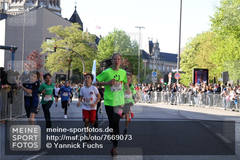25.04.2025 - Das Zehntel Yannick Fuchs http://msf.ph/oto/7669073 26.04.2025 08:51:21 Ziel 1171, 1177, 1488, 1546, 1621, 1757, 1943, 2010, 2213, 2348, 2481, 2505, 2621, 2644, 2684, 2700, 2848, 2853, 2907, 2960, 2975, 3049, 3066, 3097, 3099, 3188, 3538, 3856, 3877 meine-sportfotos.de