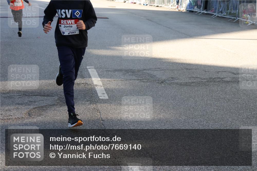 25.04.2025 - Das Zehntel Yannick Fuchs http://msf.ph/oto/7669140 26.04.2025 08:51:33 Ziel 1112, 1113, 1171, 1621, 1939, 1943, 2481, 2505, 2644, 2684, 2700, 2779, 2853, 2907, 2960, 2975, 3404, 3486, 3538, 3720, 3856, 3873 meine-sportfotos.de