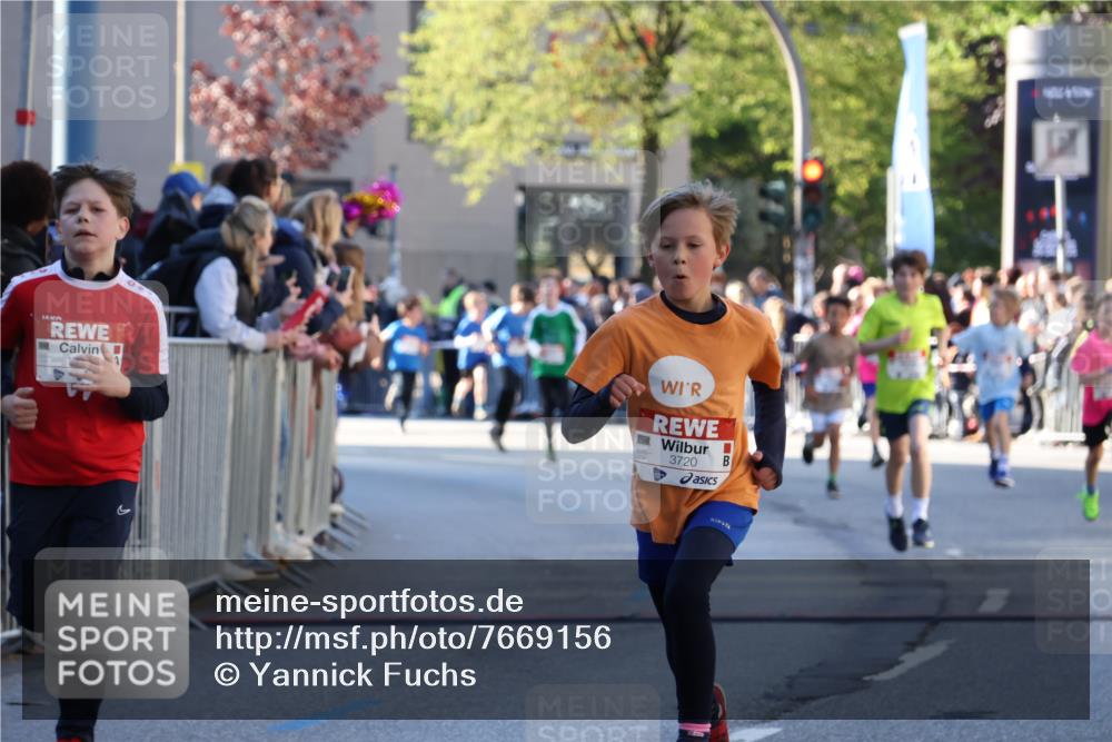 25.04.2025 - Das Zehntel Yannick Fuchs http://msf.ph/oto/7669156 26.04.2025 08:51:37 Ziel 1112, 1113, 1171, 1654, 1939, 2149, 2161, 2481, 2644, 2779, 3404, 3450, 3486, 3595, 3720, 3873 meine-sportfotos.de
