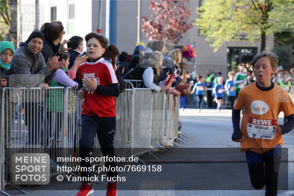 25.04.2025 - Das Zehntel Yannick Fuchs http://msf.ph/oto/7669158 26.04.2025 08:51:38 Ziel 1112, 1113, 1171, 1654, 1788, 1939, 2015, 2149, 2161, 2779, 3404, 3450, 3486, 3595, 3720, 3873 meine-sportfotos.de
