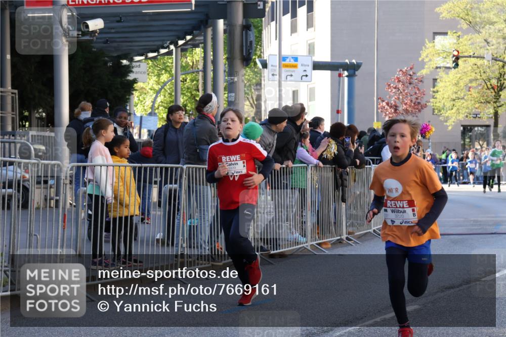 25.04.2025 - Das Zehntel Yannick Fuchs http://msf.ph/oto/7669161 26.04.2025 08:51:38 Ziel 1112, 1113, 1171, 1654, 1788, 1939, 2015, 2149, 2161, 2779, 3404, 3450, 3486, 3595, 3720, 3873 meine-sportfotos.de