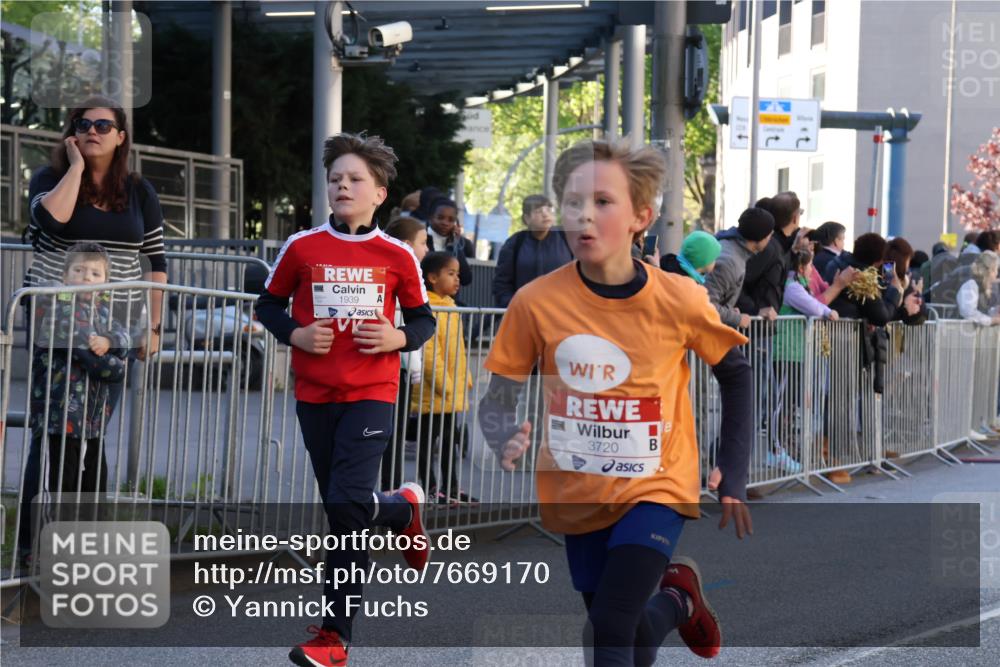 25.04.2025 - Das Zehntel Yannick Fuchs http://msf.ph/oto/7669170 26.04.2025 08:51:39 Ziel 1112, 1113, 1207, 1232, 1654, 1788, 1939, 2015, 2149, 2161, 2779, 3404, 3450, 3486, 3595, 3720, 3873 meine-sportfotos.de