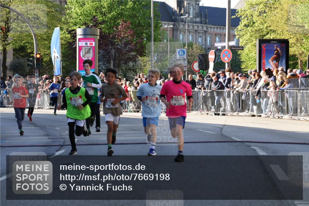 25.04.2025 - Das Zehntel Yannick Fuchs http://msf.ph/oto/7669198 26.04.2025 08:51:44 Ziel 1166, 1176, 1207, 1208, 1232, 1245, 1654, 1788, 2015, 2149, 2161, 2886, 3404, 3450, 3516, 3530, 3595, 3873 meine-sportfotos.de