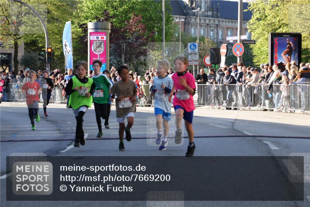 25.04.2025 - Das Zehntel Yannick Fuchs http://msf.ph/oto/7669200 26.04.2025 08:51:45 Ziel 1166, 1176, 1207, 1208, 1232, 1245, 1654, 1788, 2015, 2149, 2161, 2886, 3060, 3404, 3450, 3496, 3516, 3530, 3595, 3873 meine-sportfotos.de