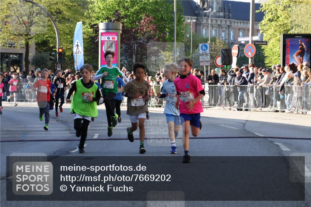 25.04.2025 - Das Zehntel Yannick Fuchs http://msf.ph/oto/7669202 26.04.2025 08:51:45 Ziel 1166, 1176, 1207, 1208, 1232, 1245, 1654, 1788, 2015, 2149, 2161, 2886, 3060, 3404, 3450, 3496, 3516, 3530, 3595, 3873 meine-sportfotos.de