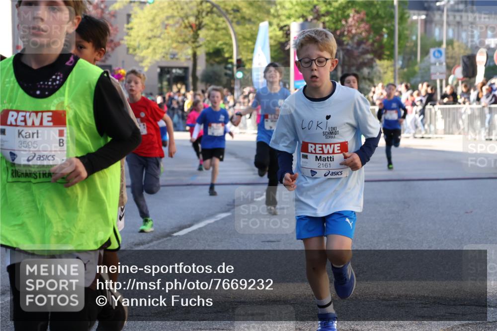 25.04.2025 - Das Zehntel Yannick Fuchs http://msf.ph/oto/7669232 26.04.2025 08:51:49 Ziel 1166, 1176, 1207, 1208, 1232, 1245, 1654, 1788, 2015, 2149, 2161, 2886, 3060, 3212, 3404, 3407, 3450, 3496, 3516, 3530, 3595 meine-sportfotos.de
