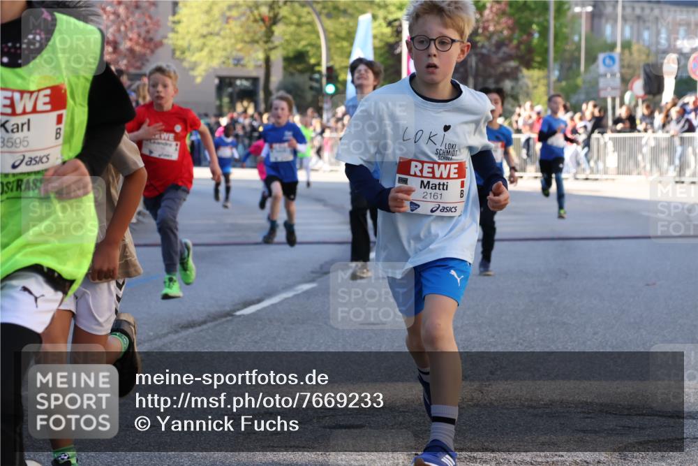 25.04.2025 - Das Zehntel Yannick Fuchs http://msf.ph/oto/7669233 26.04.2025 08:51:49 Ziel 1166, 1176, 1207, 1208, 1232, 1245, 1654, 1788, 2015, 2149, 2161, 2886, 3060, 3212, 3404, 3407, 3450, 3496, 3516, 3530, 3595 meine-sportfotos.de