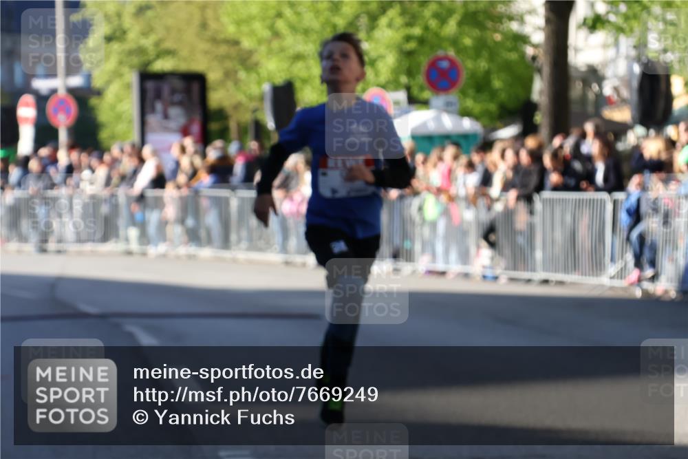 25.04.2025 - Das Zehntel Yannick Fuchs http://msf.ph/oto/7669249 26.04.2025 08:51:52 Ziel 1166, 1176, 1188, 1207, 1208, 1232, 1245, 1654, 1788, 2015, 2023, 2161, 2216, 2355, 2364, 2886, 3060, 3212, 3407, 3450, 3496, 3516, 3530, 3595 meine-sportfotos.de