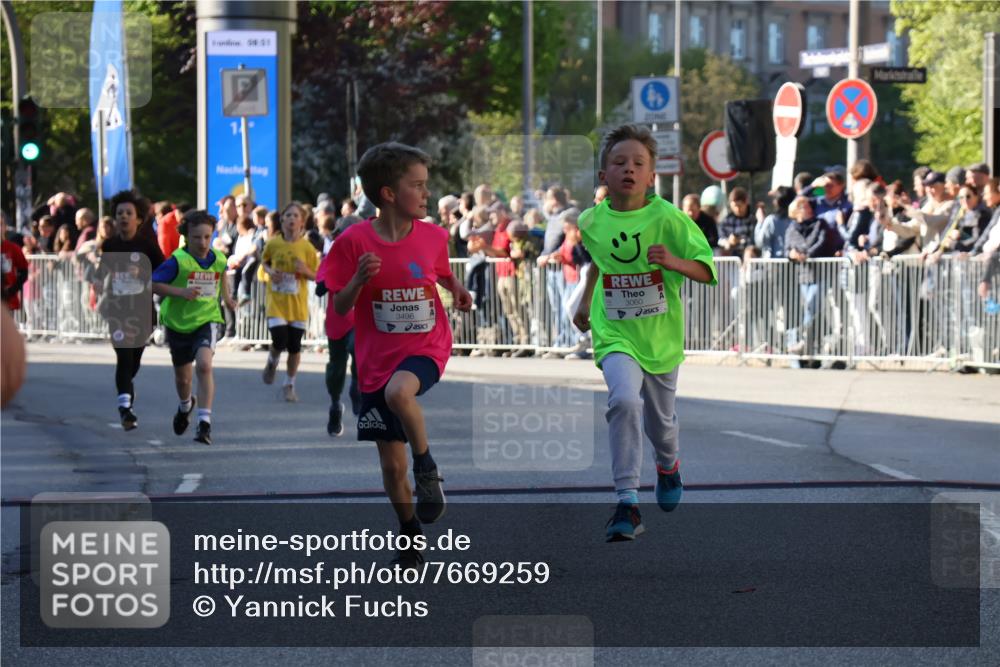 25.04.2025 - Das Zehntel Yannick Fuchs http://msf.ph/oto/7669259 26.04.2025 08:51:55 Ziel 1122, 1166, 1176, 1188, 1207, 1208, 1232, 1245, 1418, 1788, 2015, 2023, 2216, 2355, 2364, 2886, 3060, 3160, 3161, 3171, 3212, 3407, 3496, 3516, 3530, 3822 meine-sportfotos.de