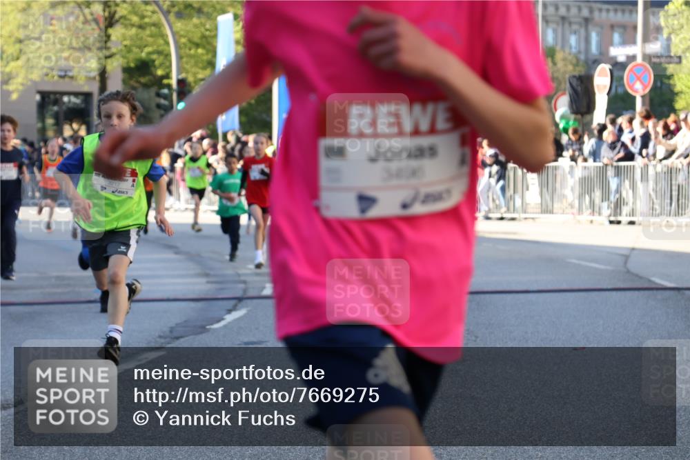 25.04.2025 - Das Zehntel Yannick Fuchs http://msf.ph/oto/7669275 26.04.2025 08:51:58 Ziel 1122, 1166, 1176, 1188, 1208, 1245, 1418, 2023, 2216, 2355, 2364, 2804, 2859, 3060, 3160, 3161, 3171, 3212, 3407, 3496, 3516, 3530, 3822 meine-sportfotos.de