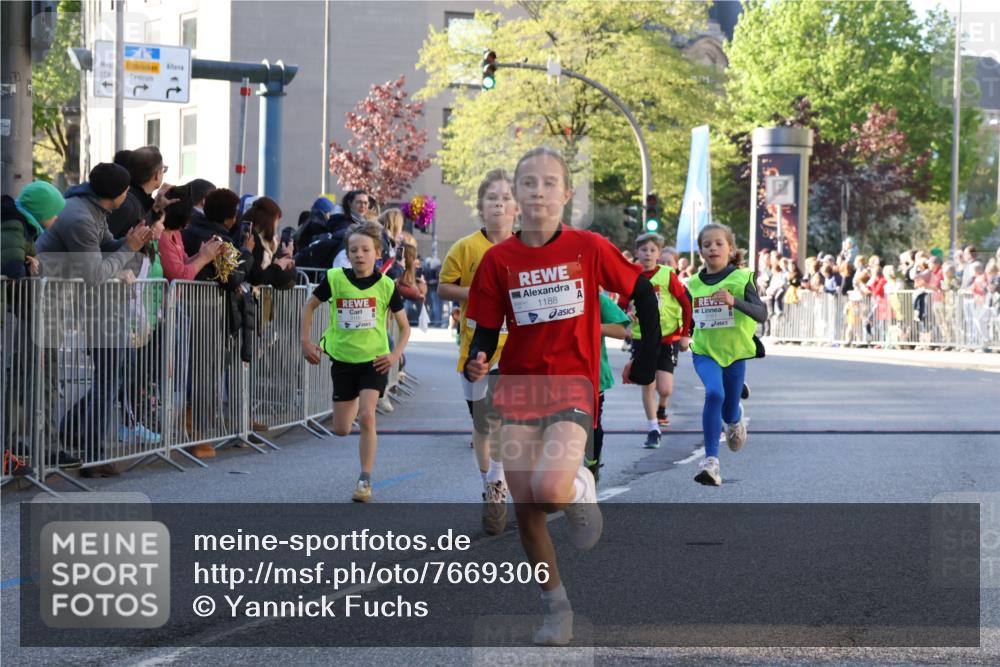 25.04.2025 - Das Zehntel Yannick Fuchs http://msf.ph/oto/7669306 26.04.2025 08:52:04 Ziel 1108, 1122, 1127, 1188, 1418, 1979, 2023, 2029, 2216, 2355, 2364, 2804, 2859, 3085, 3088, 3160, 3161, 3171, 3212, 3407, 3467, 3822 meine-sportfotos.de