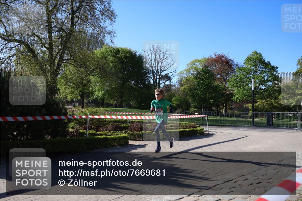 25.04.2025 - Das Zehntel Zöllner http://msf.ph/oto/7669681 26.04.2025 07:39:09 Laufen  meine-sportfotos.de