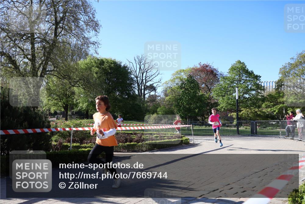 25.04.2025 - Das Zehntel Zöllner http://msf.ph/oto/7669744 26.04.2025 07:39:31 Laufen  meine-sportfotos.de