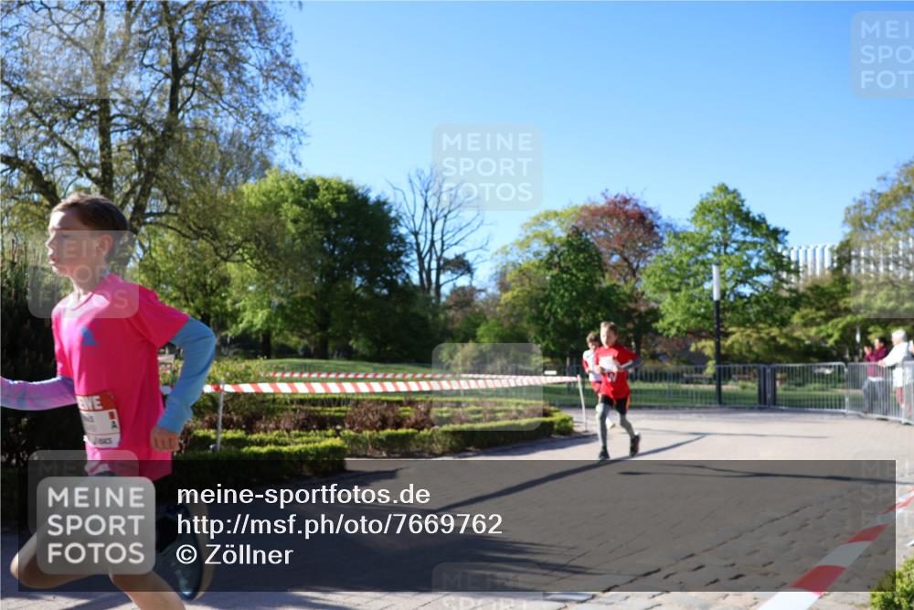25.04.2025 - Das Zehntel Zöllner http://msf.ph/oto/7669762 26.04.2025 07:39:33 Laufen  meine-sportfotos.de