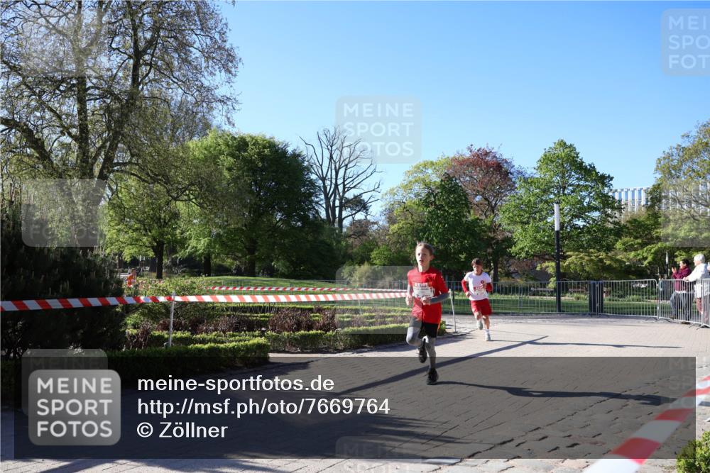 25.04.2025 - Das Zehntel Zöllner http://msf.ph/oto/7669764 26.04.2025 07:39:33 Laufen  meine-sportfotos.de