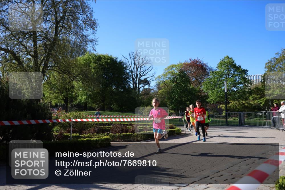 25.04.2025 - Das Zehntel Zöllner http://msf.ph/oto/7669810 26.04.2025 07:39:54 Laufen  meine-sportfotos.de