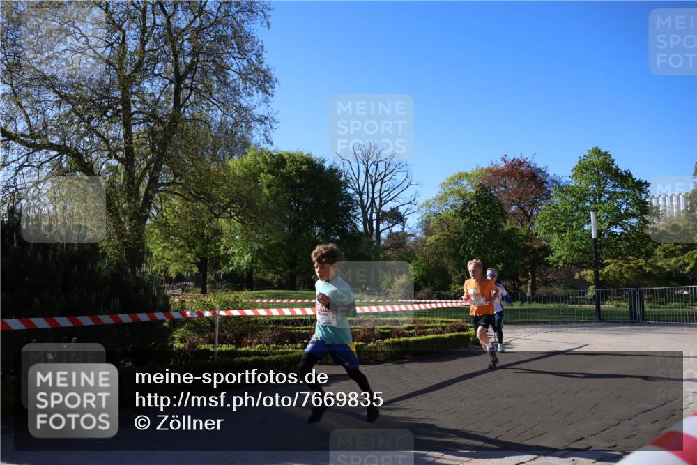 25.04.2025 - Das Zehntel Zöllner http://msf.ph/oto/7669835 26.04.2025 07:39:59 Laufen  meine-sportfotos.de