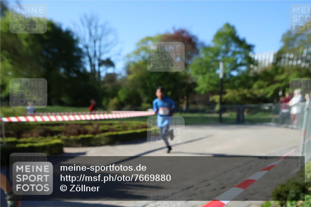 25.04.2025 - Das Zehntel Zöllner http://msf.ph/oto/7669880 26.04.2025 07:40:13 Laufen  meine-sportfotos.de