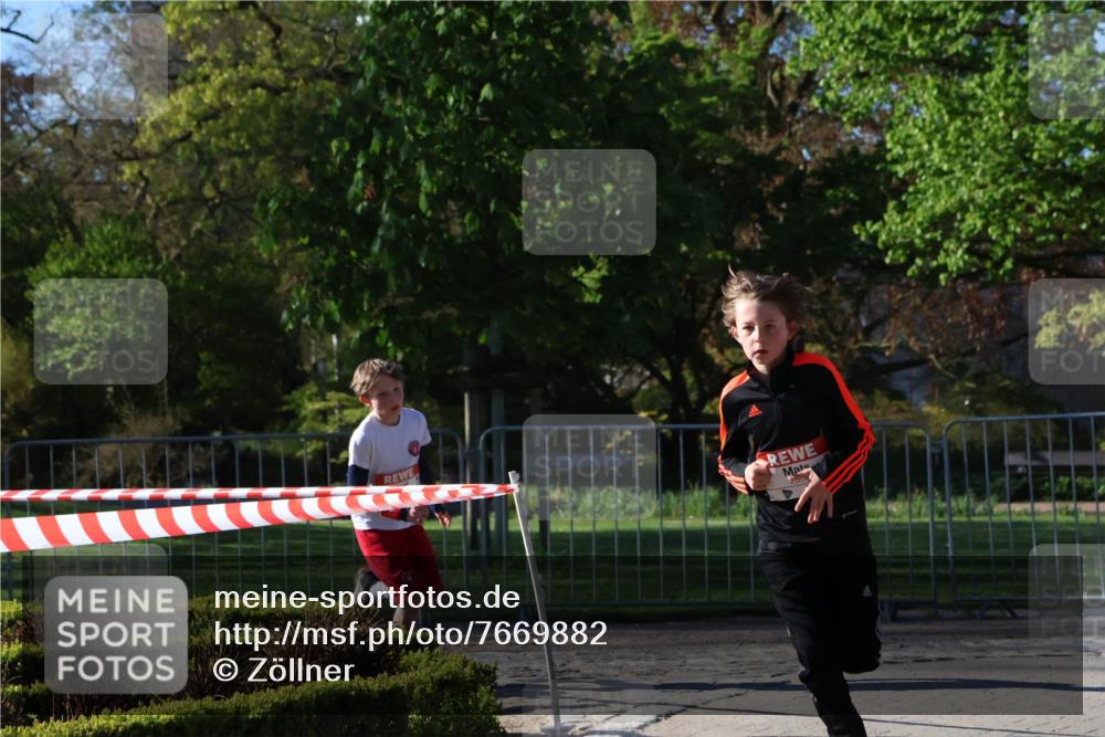 25.04.2025 - Das Zehntel Zöllner http://msf.ph/oto/7669882 26.04.2025 07:40:16 Laufen  meine-sportfotos.de