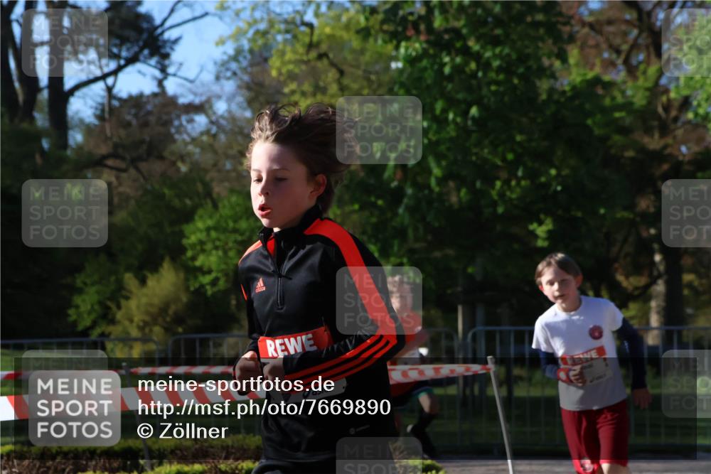 25.04.2025 - Das Zehntel Zöllner http://msf.ph/oto/7669890 26.04.2025 07:40:17 Laufen  meine-sportfotos.de