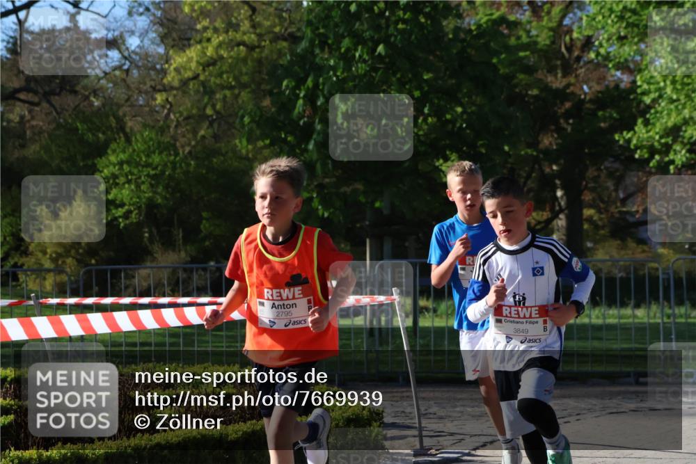 25.04.2025 - Das Zehntel Zöllner http://msf.ph/oto/7669939 26.04.2025 07:40:26 Laufen 2795, 3849 meine-sportfotos.de