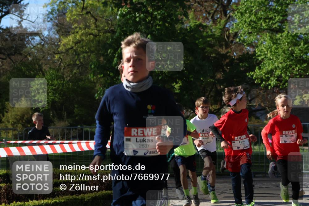 25.04.2025 - Das Zehntel Zöllner http://msf.ph/oto/7669977 26.04.2025 07:40:34 Laufen 2637, 1787, 1781 meine-sportfotos.de