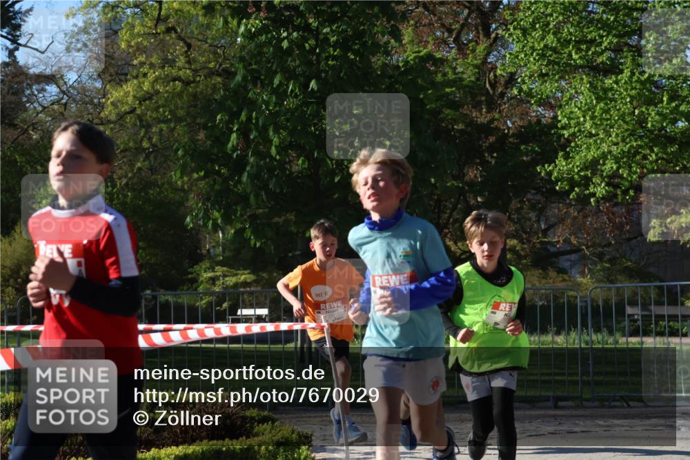 25.04.2025 - Das Zehntel Zöllner http://msf.ph/oto/7670029 26.04.2025 07:40:42 Laufen  meine-sportfotos.de