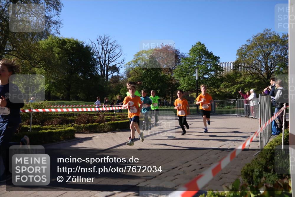 25.04.2025 - Das Zehntel Zöllner http://msf.ph/oto/7672034 26.04.2025 07:40:51 Laufen  meine-sportfotos.de
