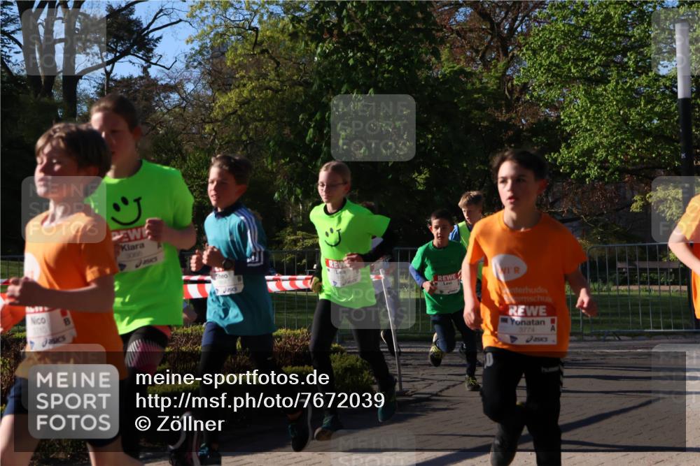 25.04.2025 - Das Zehntel Zöllner http://msf.ph/oto/7672039 26.04.2025 07:40:51 Laufen 3066, 3774 meine-sportfotos.de