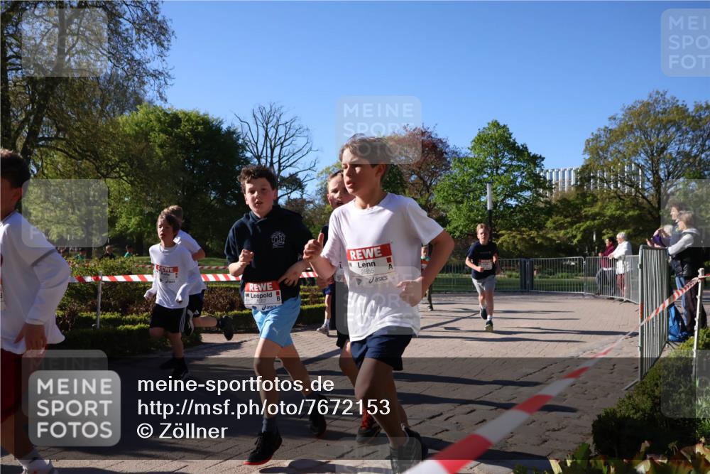 25.04.2025 - Das Zehntel Zöllner http://msf.ph/oto/7672153 26.04.2025 07:41:02 Laufen 1087, 2855 meine-sportfotos.de