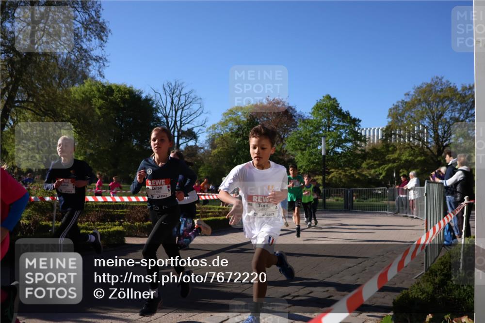 25.04.2025 - Das Zehntel Zöllner http://msf.ph/oto/7672220 26.04.2025 07:41:07 Laufen 2852 meine-sportfotos.de