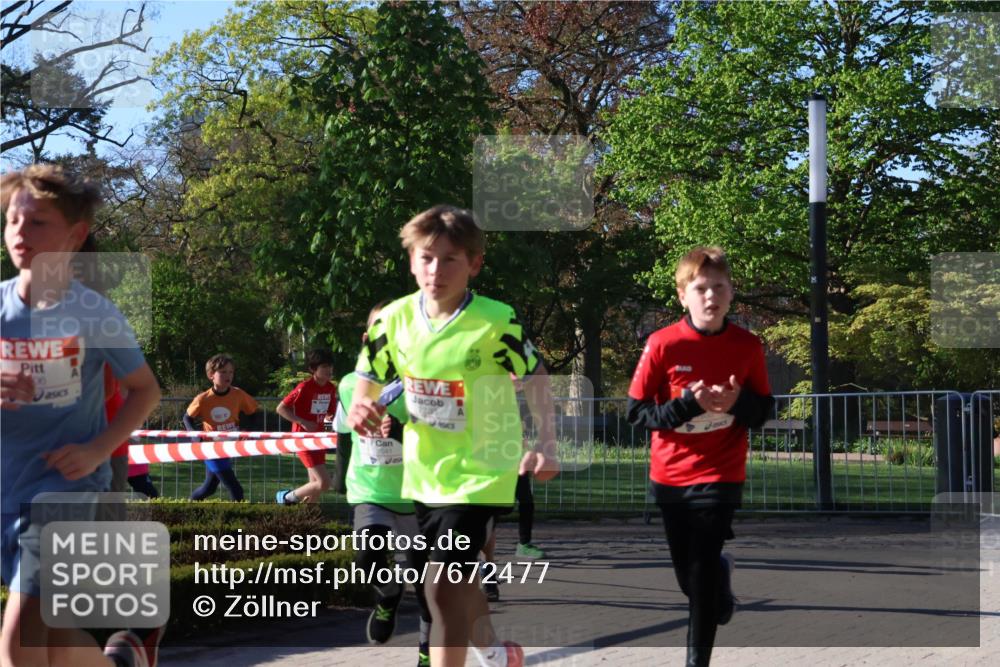 25.04.2025 - Das Zehntel Zöllner http://msf.ph/oto/7672477 26.04.2025 07:41:32 Laufen  meine-sportfotos.de