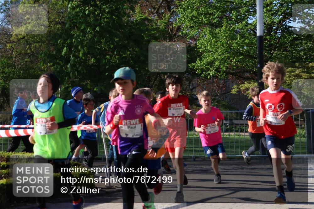 25.04.2025 - Das Zehntel Zöllner http://msf.ph/oto/7672499 26.04.2025 07:41:35 Laufen 2827, 30 meine-sportfotos.de
