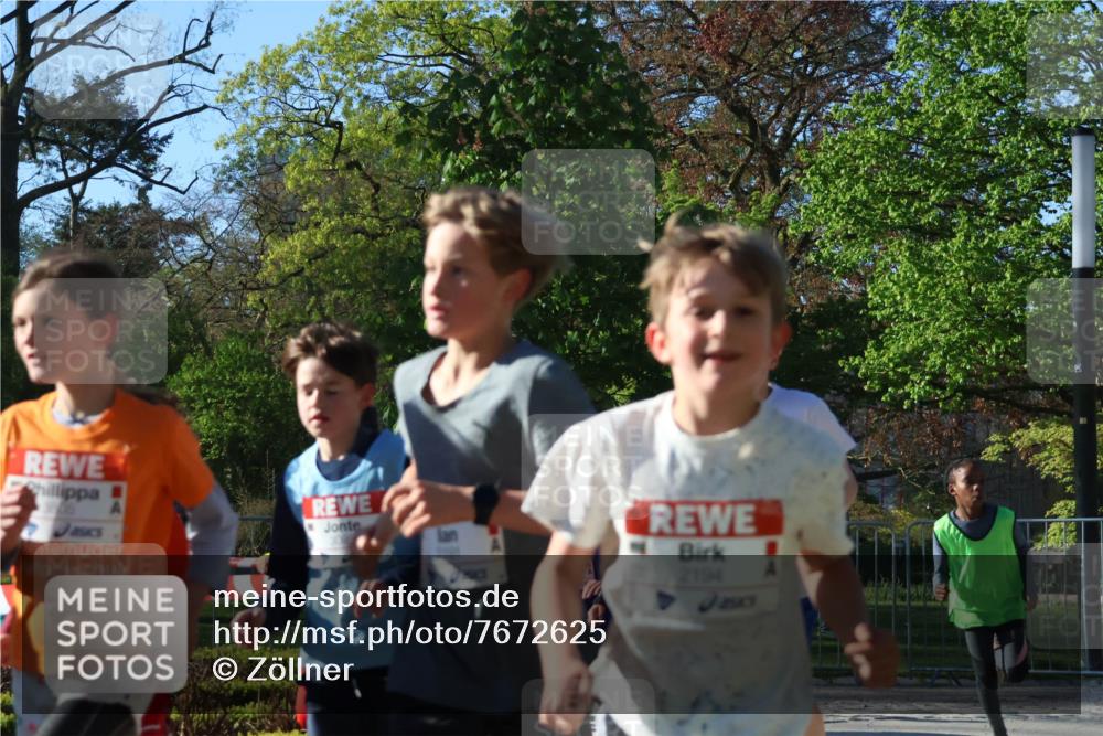 25.04.2025 - Das Zehntel Zöllner http://msf.ph/oto/7672625 26.04.2025 07:41:47 Laufen 2194 meine-sportfotos.de