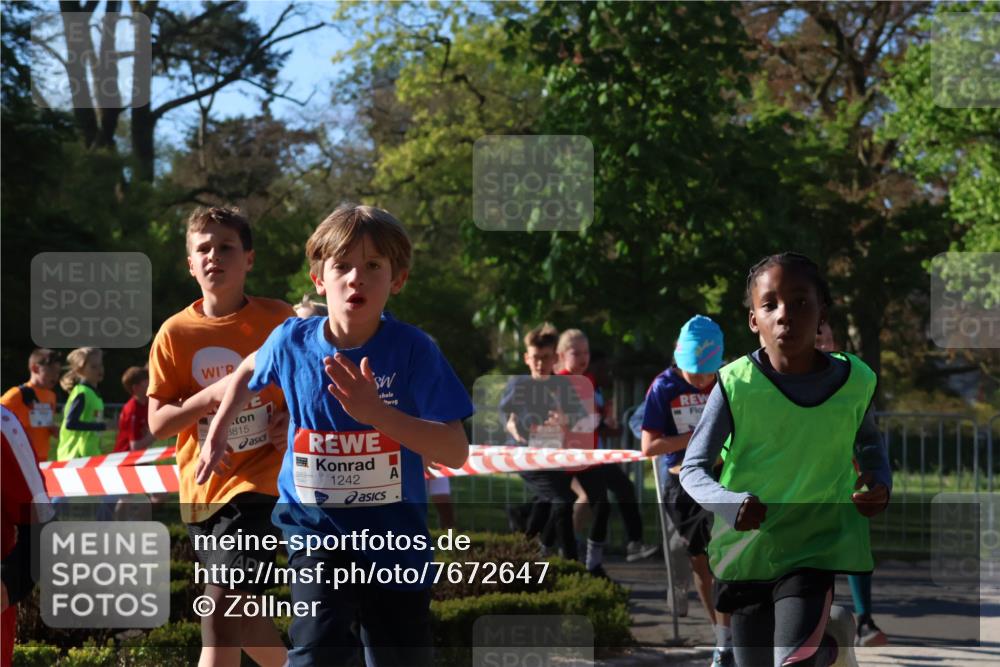 25.04.2025 - Das Zehntel Zöllner http://msf.ph/oto/7672647 26.04.2025 07:41:49 Laufen 8815, 1242 meine-sportfotos.de