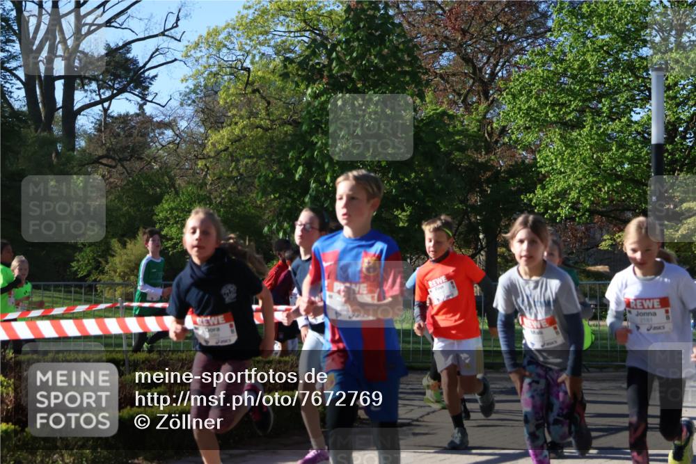 25.04.2025 - Das Zehntel Zöllner http://msf.ph/oto/7672769 26.04.2025 07:42:10 Laufen 2181 meine-sportfotos.de