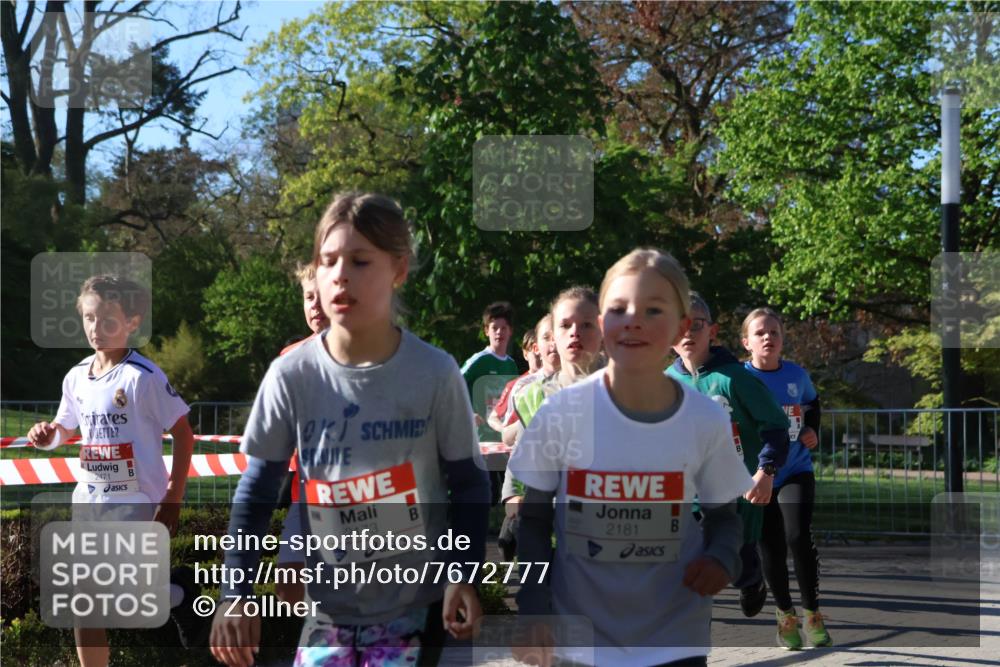 25.04.2025 - Das Zehntel Zöllner http://msf.ph/oto/7672777 26.04.2025 07:42:11 Laufen 2471, 2173, 2181 meine-sportfotos.de